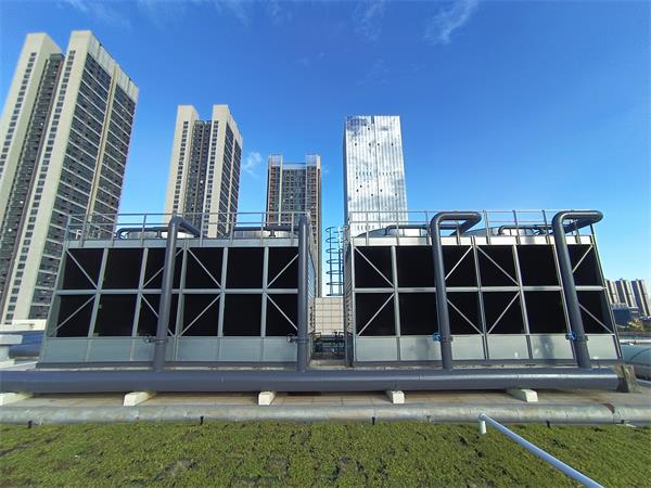 橫流冷卻塔和逆流冷卻塔的區(qū)別有哪些？應(yīng)該怎么選擇
